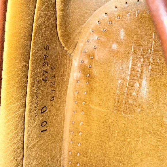 Allen Edmonds “Woodstock” Tan Leather Tassel Loafers - Picture 4 of 6